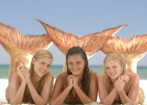 Pamatujete si na seriál H2O: Stačí přidat vodu? Koukněte, jak vypadají holky po tolika letech dnes!