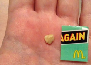 Tohle má v krku každý 25% Čechů a způsobuje to zápach z úst. Koukněte, jak se toho zbavit!