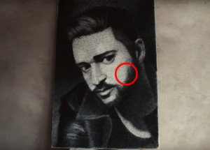 Obraz, který šokoval celý svět. Až se kamera přiblíží, rychle poznáte proč!