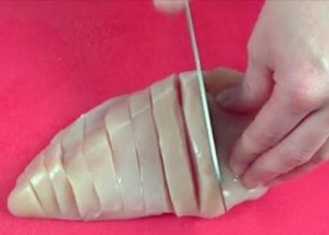 Zapomeňte vše, co jste věděli o přípravě kuřecího masa. Po tomhle geniálním triku ho už nebudete dělat jinak!