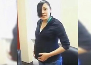 Studentka šest měsíců tvrdila, že je těhotná. Když potom rozepnula mikinu, všichni zůstali v šoku!