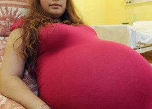 Žena čekala na porod svých dětí 2 roky. Když tohle doktoři uviděli, zůstali bez jediného slova...