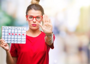 Oddálení menstruace: Jde to antikoncepcí i přírodními metodami