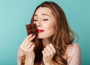 Proč tak zbožňujeme vůni čokolády? Její chemické složení se podobá růžím
