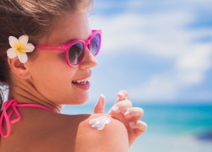 Co na spáleniny od sluníčka? Jako první pomoc vyzkoušejte aloe vera nebo studenou sprchu