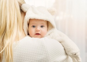 Zimní děti jsou klidnější a vyrovnanější. Častěji ale trpí alergiemi a astmatem