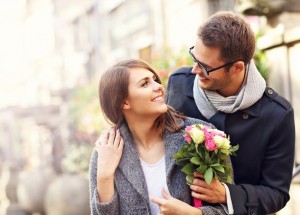 Prodlužte život řezaným květinám. Vydrží déle díky sladké limonádě i vařící vodě