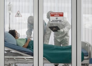 Koronavirus v Česku má šest obětí: Jde o seniory a muže s rakovinou