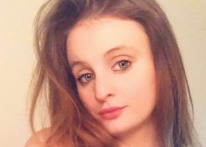 Jednou z nejmladších obětí koronaviru je 21letá Chloe Middleton. Neměla údajně jiné zdravotní problémy