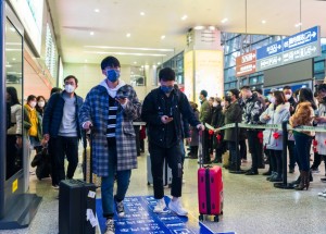 Čína mohla pandemii koronaviru zastavit. Dle studie podcenili situaci