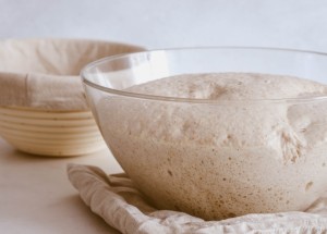 Jak vyrobit domácí droždí: Postačí vám brambory, pivo nebo jablko