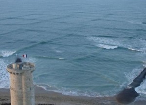 Varování před nebezpečným typem vln: Pokud vypadají takhle, nikdy do moře nechoďte