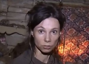 Naděždu Bušujevu matka věznila 26 let, aby ji ochránila před vnějším světem. Ani teď však svůj život změnit nechce