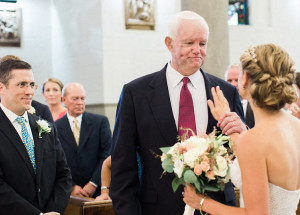 Nevěstu Jeni Stepien vedl svatební uličkou muž se srdcem jejího mrtvého otce. Měla tak pocit, že je táta stále s ní