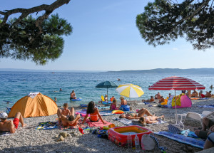 Koronavirus v Chorvatsku nabírá na síle, počet nakažených roste. Rakousko vydalo varování před dovolenou v této zemi