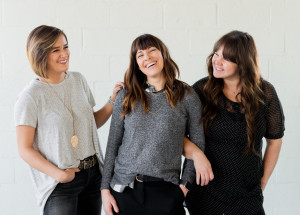 Rady do života, které třicátníci vzkazují mladší generaci: Budujte rodinné vztahy a starejte se o své zdraví