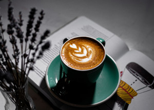 Mezinárodní den kávy si každoročně připomínáme 1. října: Kde se tento nápoj vzal, na jaké způsoby jej pijeme a co přináší našemu zdraví