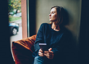 Jste rádi sami? Možná se u vás objevují tyto osobnostní rysy