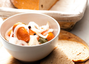 Těchto domácích utopenců se nikdy nepřejíte. Jejich příprava je jednoduchá a rychlá