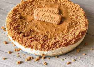 Rychlý moučník bez pečení z lotus sušenek: Recept na lotus řezy obsahuje pouhé tři ingredience a chutná jako medovník