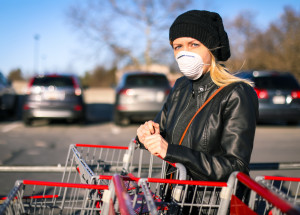 Obchody v Česku neotevřou a končí látkové roušky: Přehled, co nově platí od 22. února