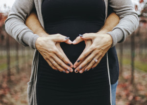 Těhotná Martina Pártlová se pochlubila společnou fotkou s otcem svého dítěte. Podívejte se, jak jim to s Josefem Vařekou sluší
