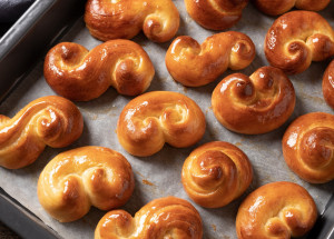 Co na Škaredou středu dělat a nedělat: Upečte jidášky a nemračte se