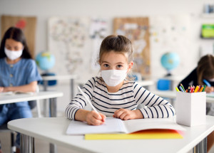 Přehled, co se změní od 12. dubna 2021: Otevře se první stupeň ZŠ či papírnictví