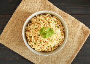 Instantní čínské polévky: Pokrm, který vám může v těle nadělat pořádnou paseku