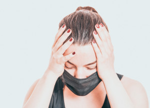 Koronavirus v Česku nabírá na síle: Ve středu 30. června přibylo 151 nakažených, reprodukční číslo R vzrostlo na 1,2