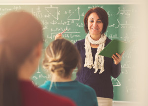 Neočkovaná učitelka základní školy nakazila covidem polovinu třídy. Informaci zveřejnilo americké CDC
