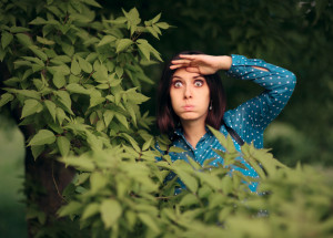 Stalkerka poslala muži po prvním rande 159 tisíc SMS. Pak se mu vloupala do domu a vykoupala ve vaně