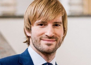 Adam Vojtěch končí na postu ministra zdravotnictví. Odchází na české velvyslanectví ve Finsku