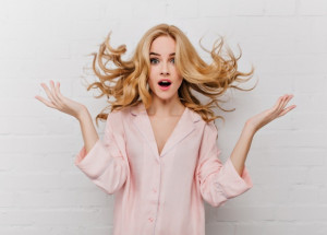 Chraňte své vlasy před chladným počasím. Odmění se vám za to