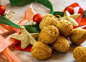 Recept na plněné ořechy: Toto křehké vánoční cukroví naplňte krémem z másla či ze salka