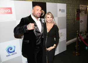 Lela Ceterová a Karlos Vémola mají druhé miminko. Narodil se jim syn Rocky