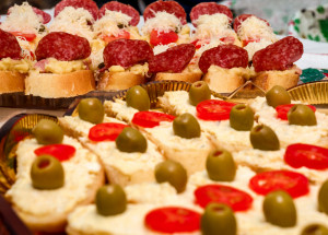 Nejlepší hermelínová pomazánka na chlebíčky a jednohubky: Její příprava vám zabere 5 minut