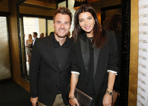 Monika a Leoš Mareš mají už dceru Alex doma. Hvězdný pár zdokumentoval cestu z porodnice