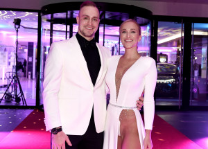 Nela Slováková dostala sodu za plesové šaty s rozparkem odhalujícím rozkrok. Nenechala si to ale líbit