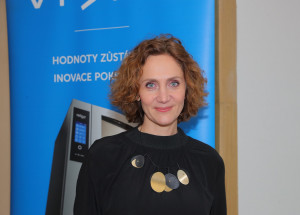 Ester Janečková ostře zkritizovala neprofesionalitu Daniely Písařovicové. Kvůli LGBTQ komunitě