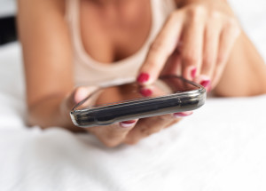 Souhlas se sexem přes mobilní aplikaci XPass je možný i v Česku. Myslíte, že je to dobrý nápad?