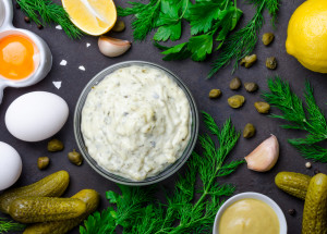 Nejlepší domácí tatarka: Vyzkoušejte recept, který je rychlý a chutná báječně