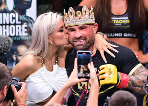 Svatba Karlose Vémoly a Lely Ceterové: Novomanželé sdíleli průběh svého dne D i na sociálních sítích