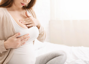 Změny prsou v těhotenství očima influencerky: Australanka ukázala realitu bez příkras