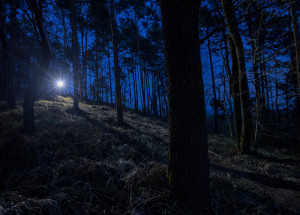 Policisté zveřejnili video ze záchrany 2letého chlapce, který se ztratil v Orlických horách. Chlapcovi zachránci si zaslouží obrovský potlesk