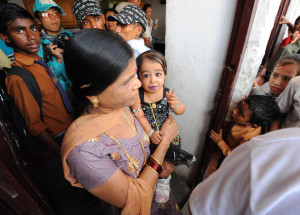 Nejmenší žena světa má pouhých 63 centimetrů. 28letá Jyoti Amge je díky tomu žádanou herečkou i celebritou