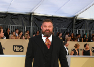 Zemřela hvězda seriálu Orange Is The New Black. Herci Bradu Williamovi Henkemu bylo pouhých 56 let