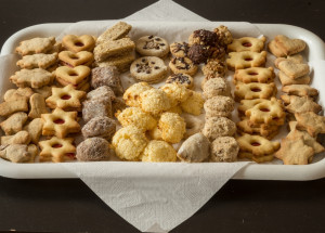 4 recepty na levné vánoční cukroví: Vyzkoušejte kokosové kuličky, ořechové pusinky, mrkvové cukroví nebo kokosky