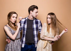 Polyamorní vztah: Alana, Kevin a Megan ukazují na Instagramu, jak se žije ve třech