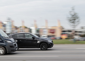 Nebezpečné předjíždění na Vsetínsku. Video ukazuje hazard nezodpovědného řidiče